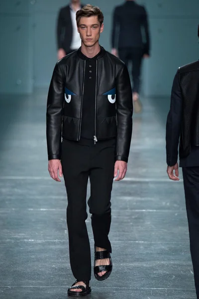 Look 42